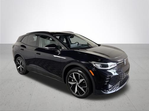 Deep Black Pearl Effect 2023 Volkswagen ID.4 Pro S