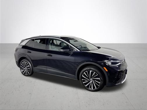 Deep Black Pearl Effect 2023 Volkswagen ID.4 Pro S Plus