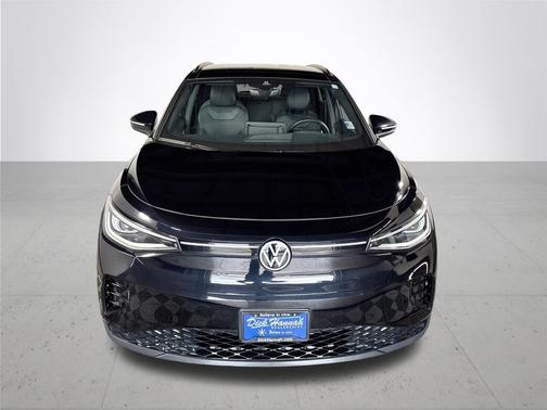 Deep Black Pearl Effect 2023 Volkswagen ID.4 Pro S