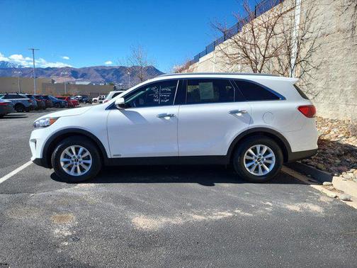 2019 Kia Sorento LX