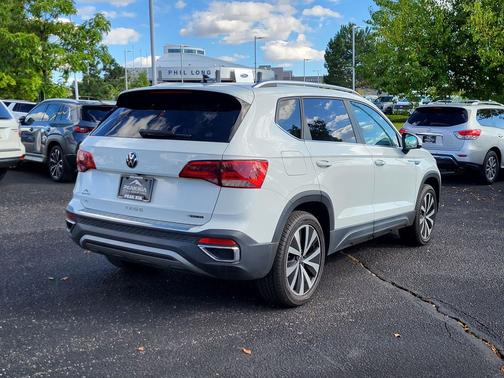 2022 Volkswagen Taos 1.5T SE