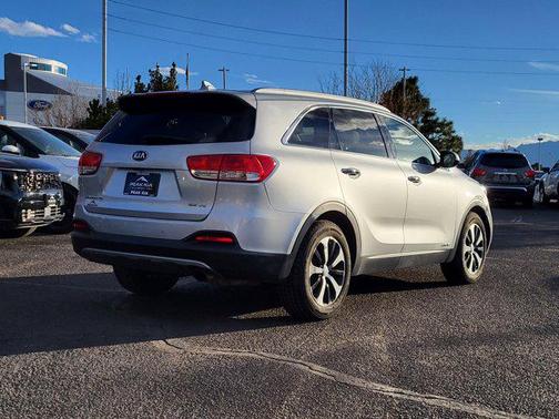 2017 Kia Sorento EX
