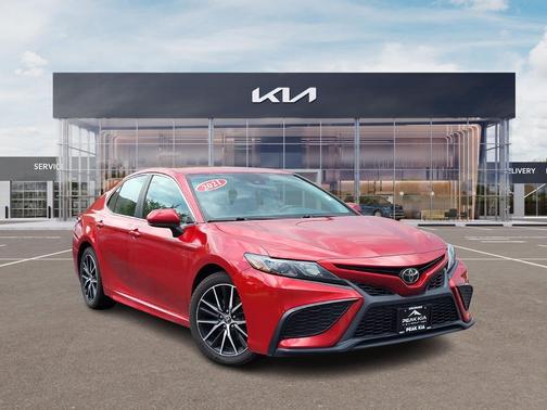 2021 Toyota Camry SE
