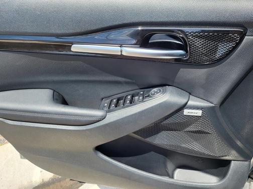 2022 Kia Seltos SX Turbo