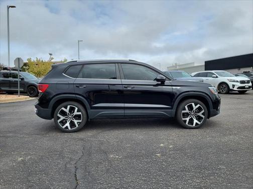 2022 Volkswagen Taos 1.5T SEL