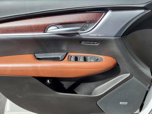 2023 Cadillac XT5 Sport