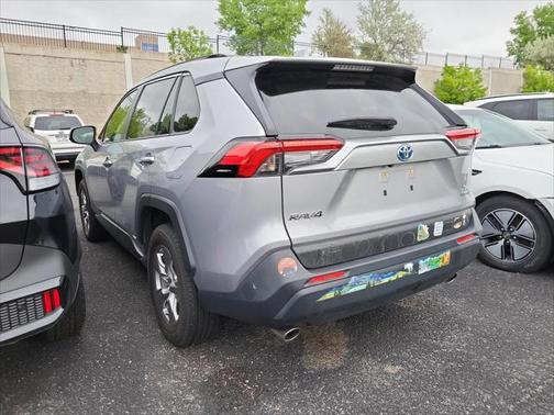 2023 Toyota RAV4 Hybrid XLE