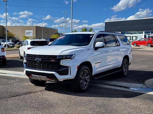 2023 Chevrolet Suburban 4WD Z71
