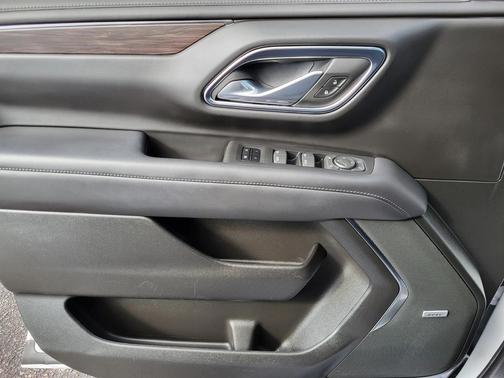 2023 Chevrolet Suburban 4WD Z71