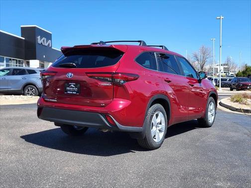 2023 Toyota Highlander Hybrid LE