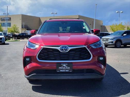 2023 Toyota Highlander Hybrid LE