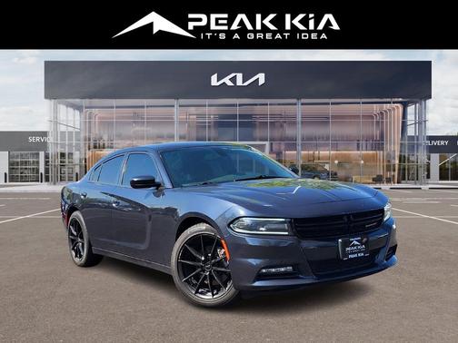 2017 Dodge Charger SXT