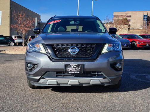 2019 Nissan Pathfinder SL