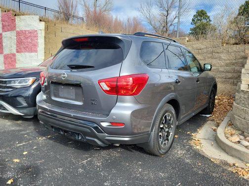 2019 Nissan Pathfinder SL