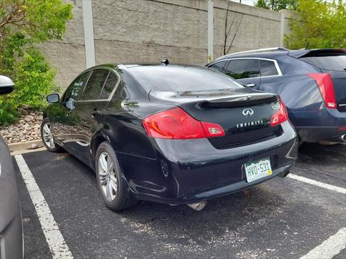 2011 INFINITI G25x Base