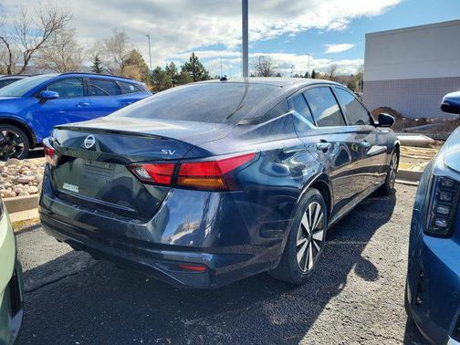 2021 Nissan Altima 2.5 SV