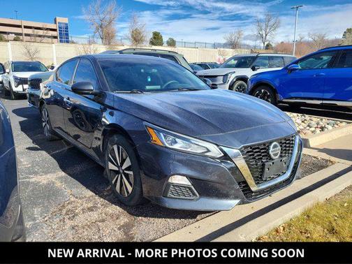 2021 Nissan Altima 2.5 SV