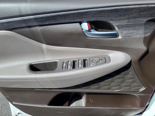 2019 Hyundai SANTA FE SEL 2.4