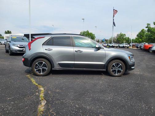 2024 Kia Niro EX