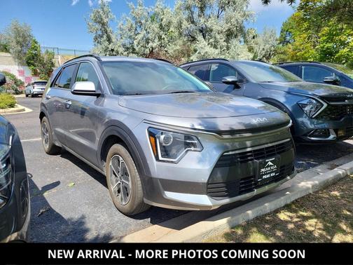 2024 Kia Niro EX