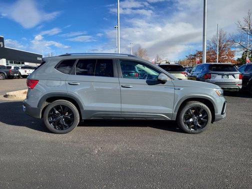 2022 Volkswagen Taos 1.5T SE