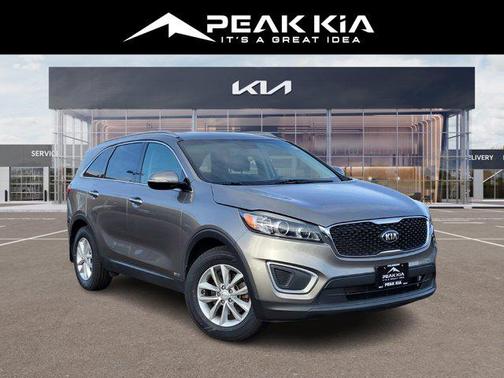 2017 Kia Sorento LX