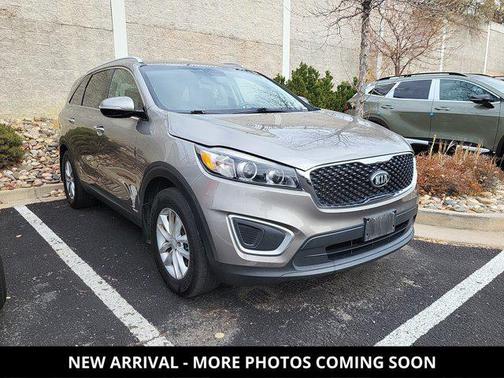 2017 Kia Sorento LX
