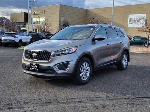 2017 Kia Sorento LX