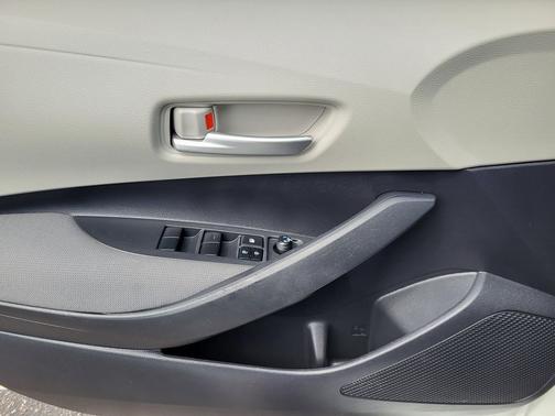 2021 Toyota Corolla Hybrid LE