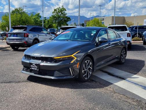 2025 Kia K5 EX