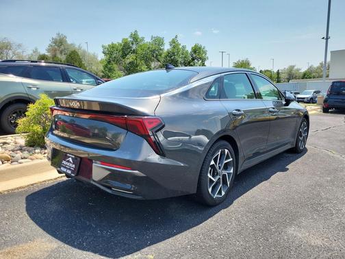 2025 Kia K5 EX