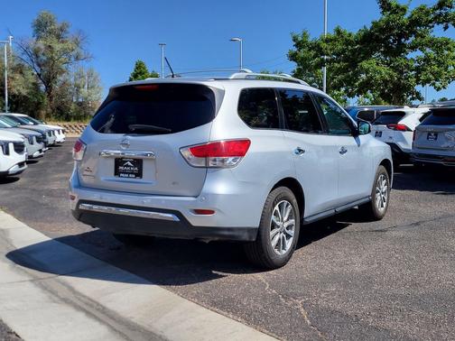 2013 Nissan Pathfinder SV