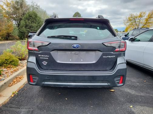 2022 Subaru Outback Base