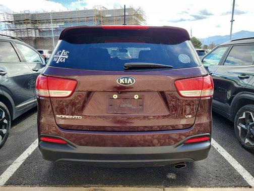 2017 Kia Sorento LX