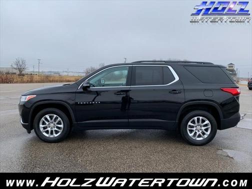 Mosaic Black Metallic 2019 Chevrolet Traverse LT Cloth