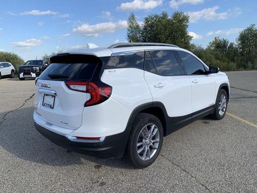 2022 GMC Terrain SLT