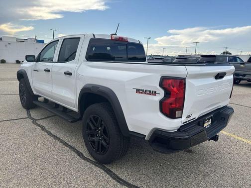 Summit White 2024 Chevrolet Colorado Trail Boss