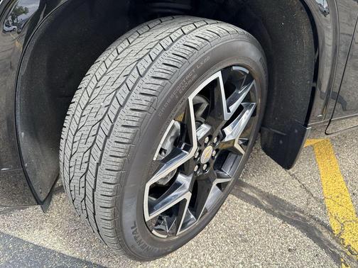Mosaic Black Metallic 2025 Chevrolet Traverse High Country