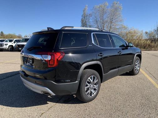 2023 GMC Acadia AWD SLT