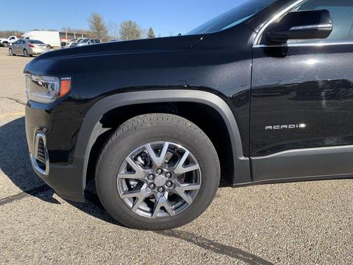 2023 GMC Acadia AWD SLT