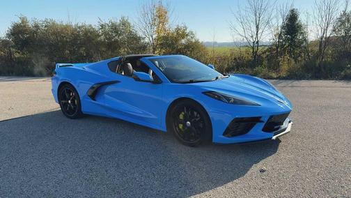 Rapid Blue 2022 Chevrolet Corvette Stingray w/2LT