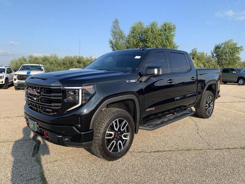 2024 GMC Sierra 1500 AT4