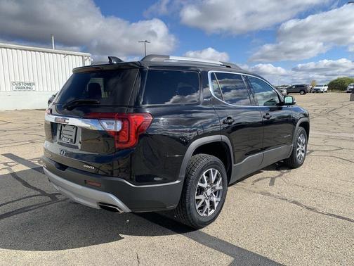 2023 GMC Acadia AWD SLT