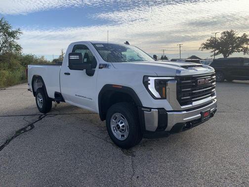 Summit White 2025 GMC Sierra 2500 Pro
