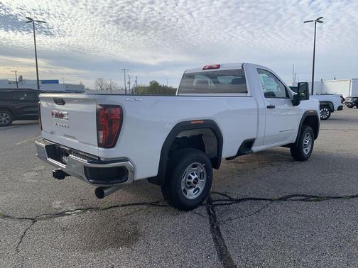 Summit White 2025 GMC Sierra 2500 Pro