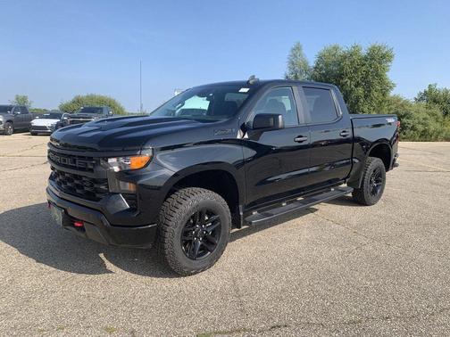 2023 Chevrolet Silverado 1500 Custom Trail Boss