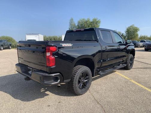 2023 Chevrolet Silverado 1500 Custom Trail Boss