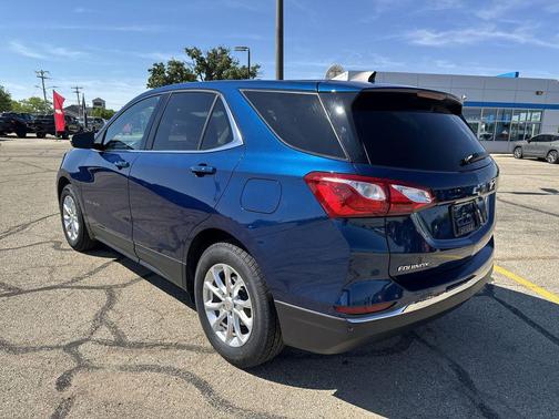 Pacific Blue Metallic 2019 Chevrolet Equinox 1LT