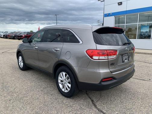 2018 Kia Sorento LX