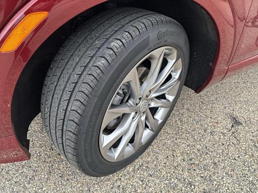 Cinnabar Metallic 2024 Buick Encore GX Avenir